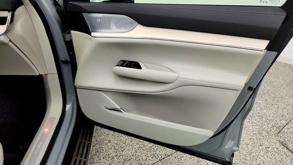 2025 Volvo EX90 Twin Ultra 6P