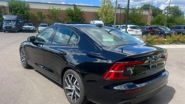 2020 Volvo S60 T5 Momentum