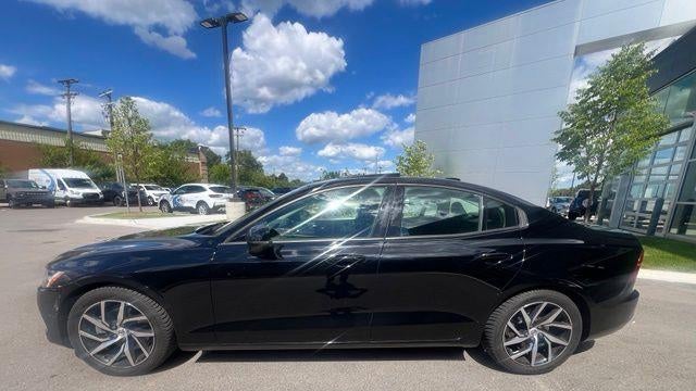 2020 Volvo S60 T5 Momentum