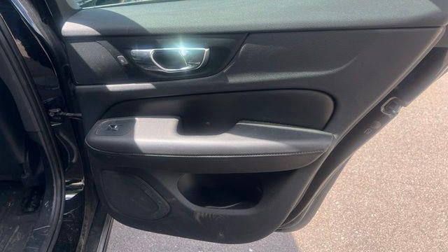 2020 Volvo S60 T5 Momentum