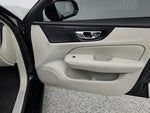 2019 S60 Thumbnail 24