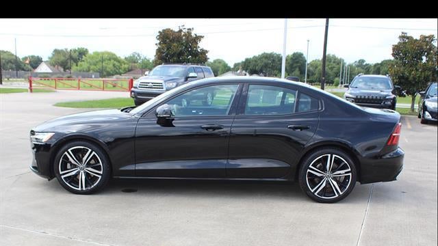 2019 Volvo S60 T5 R-Design