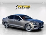 2021 S60 Thumbnail 1