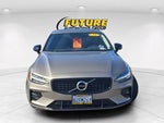 2021 S60 Thumbnail 2