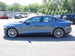 2021 S60 Thumbnail 4
