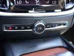 2021 S60 Thumbnail 26