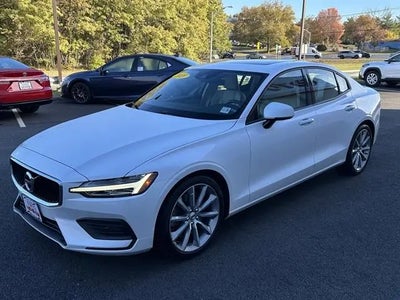 Photo of a 2020 Volvo S60 AWD T6 Momentum 4DR Sedan for sale