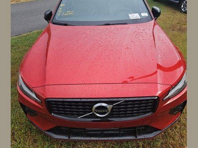 2021 Volvo S60 AWD T6 R-Design 4DR Sedan