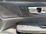 2019 S60 Thumbnail 30