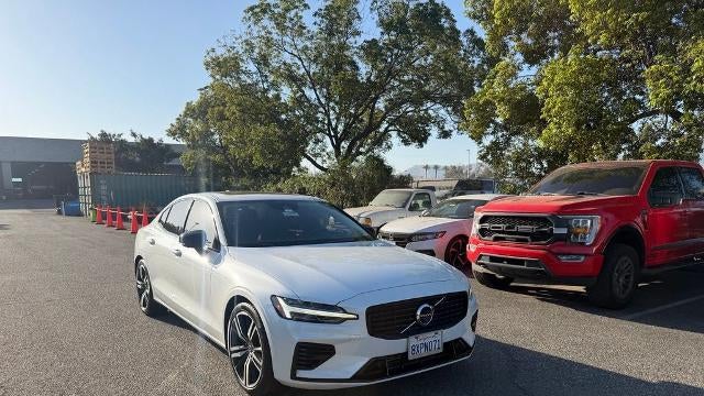 2021 Volvo S60 Recharge T8 R-Design Expression