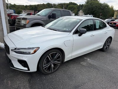 2022 Volvo S60 Recharge Eawd T8 R-Design Expression 4DR Sedan