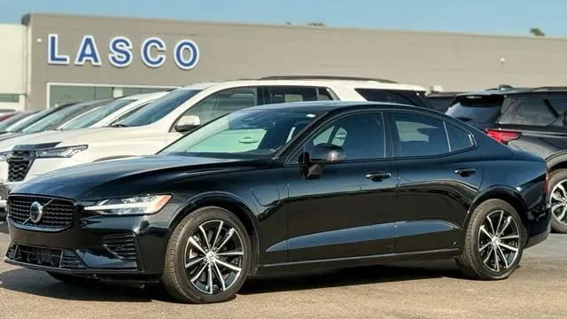 Preowned 2023 Volvo S60 Recharge T8 Plus Dark Theme for Sale