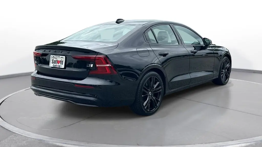 2023 Volvo S60 Recharge T8 Plus Black Edition
