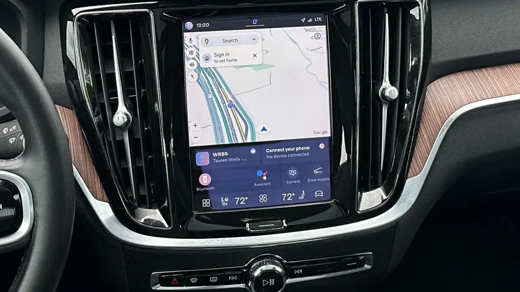2023 Volvo S60 Recharge T8 Plus Black Edition
