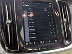2025 S60 Thumbnail 15