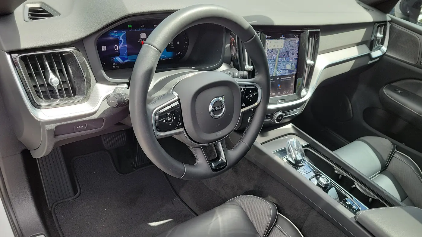 2024 Volvo S60 B5 Plus Black Edition
