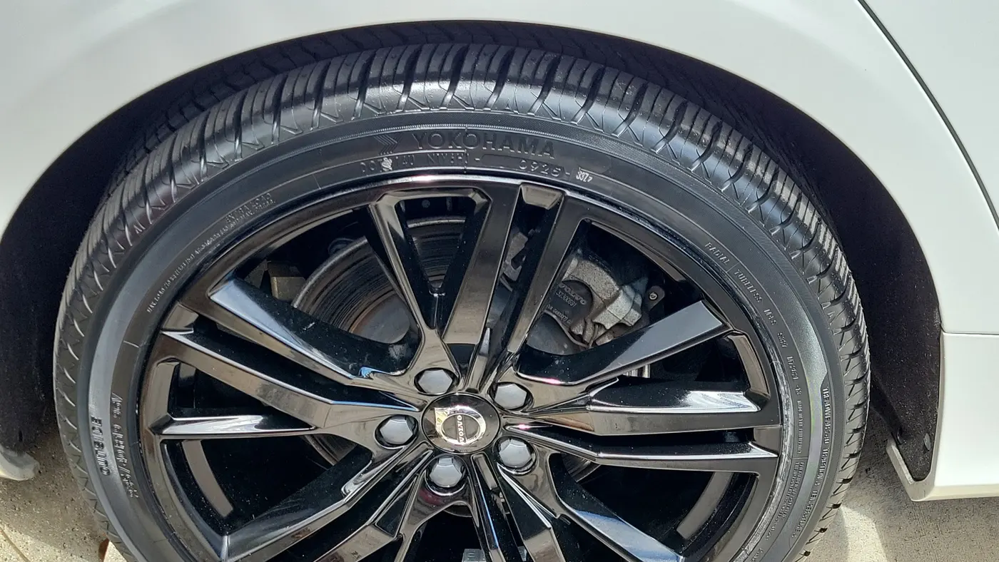2024 Volvo S60 B5 Plus Black Edition