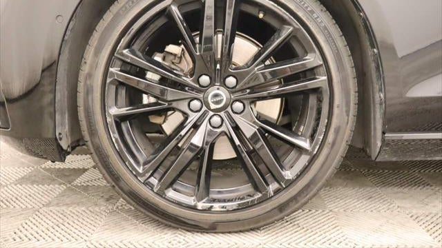 2024 Volvo S60 B5 Plus Black Edition