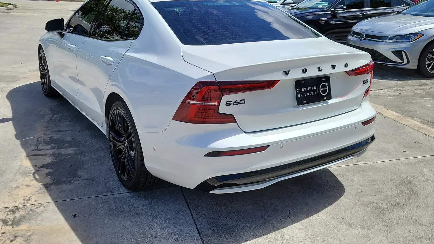 2024 Volvo S60 B5 Plus Black Edition