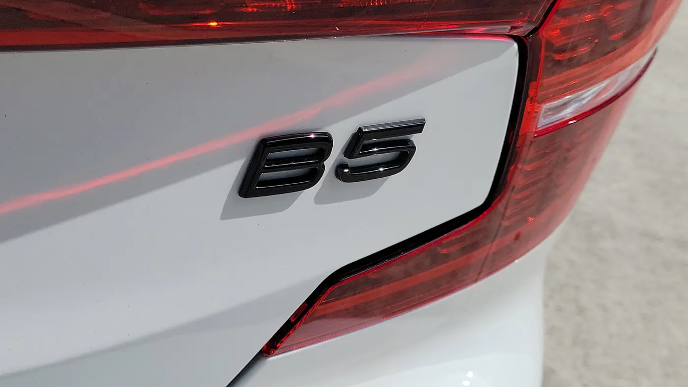 2024 Volvo S60 B5 Plus Black Edition