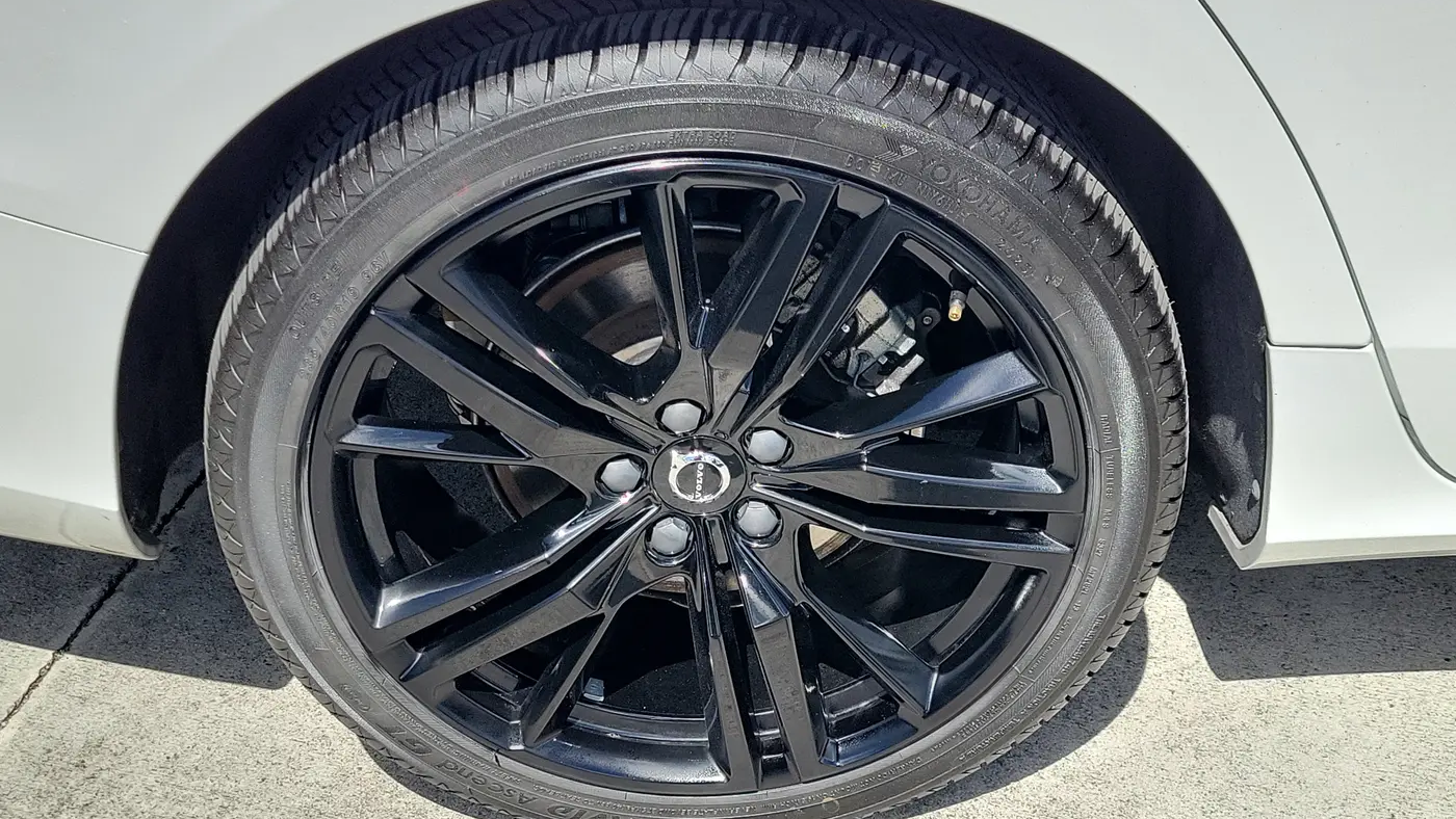 2024 Volvo S60 B5 Plus Black Edition