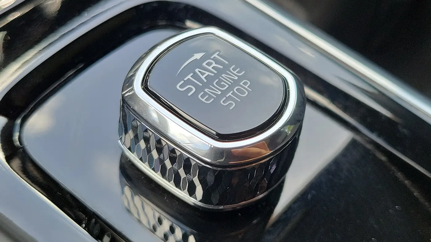 2024 Volvo S60 B5 Plus Black Edition