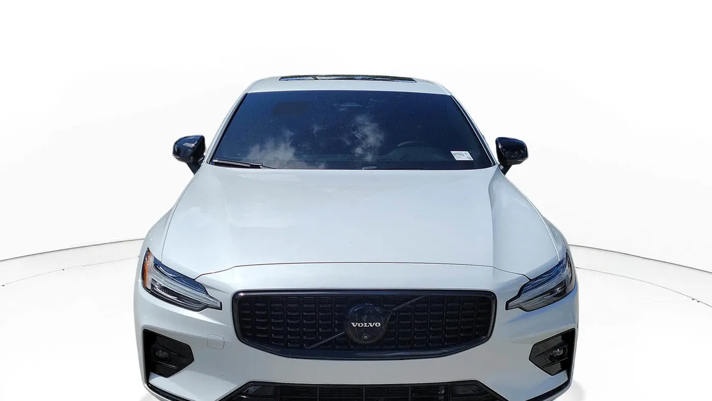 2024 Volvo S60 B5 Plus Black Edition