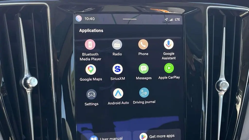 2024 Volvo S60 B5 Core Dark Theme