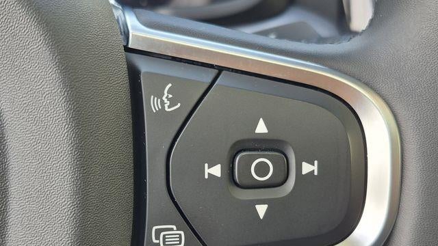 2024 Volvo S60 B5 Core Dark Theme