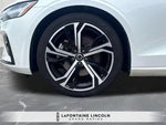 2024 S60 Thumbnail 34