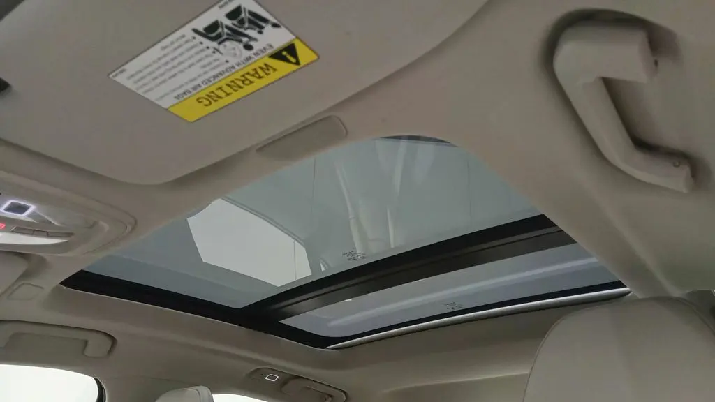 2024 Volvo S60 B5 Plus Dark Theme
