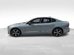 2024 S60 Thumbnail 4