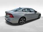 2024 S60 Thumbnail 7
