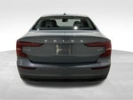 2024 S60 Thumbnail 4