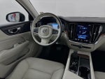 2022 S60 Thumbnail 23