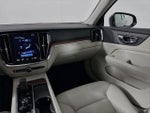 2022 S60 Thumbnail 24