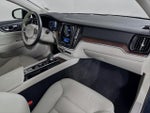 2022 S60 Thumbnail 29