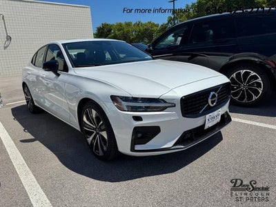 Photo of a 2022 Volvo S60 B5 Momentum 4DR Sedan for sale