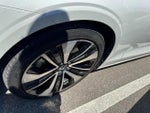 2022 S60 Thumbnail 4