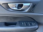 2025 S60 Thumbnail 12