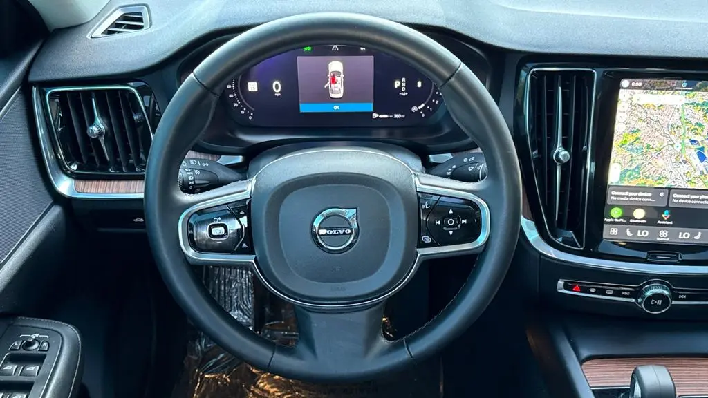 2025 Volvo S60 B5 Plus