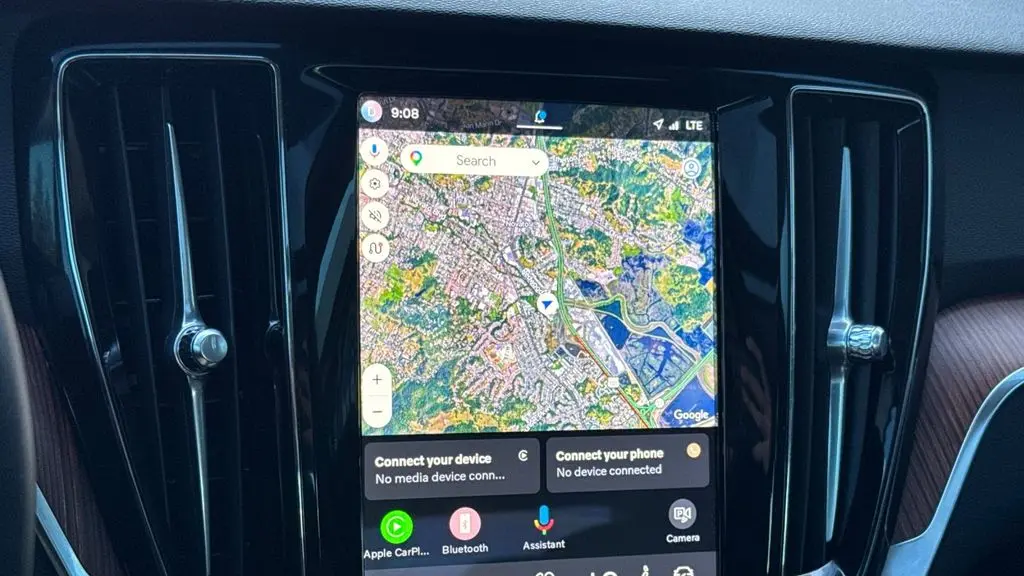 2025 Volvo S60 B5 Plus
