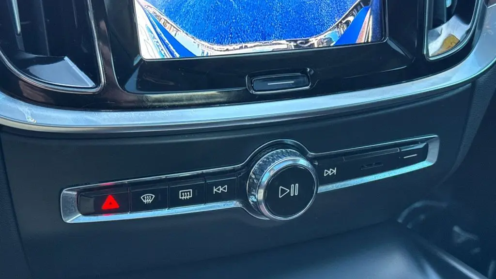 2025 Volvo S60 B5 Plus