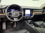 2025 S60 Thumbnail 11