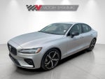 2025 S60 Thumbnail 8
