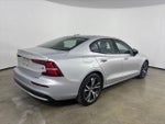 2025 S60 Thumbnail 3