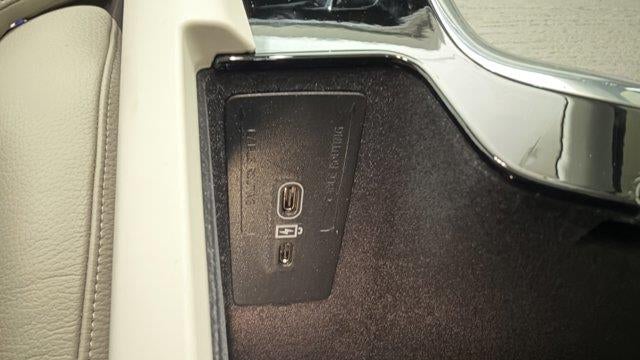 2023 Volvo S60 B5 Ultimate Bright Theme