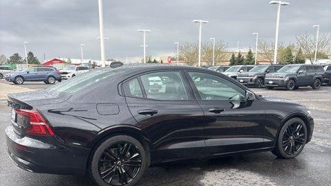 2024 Volvo S60 B5 Plus Black Edition