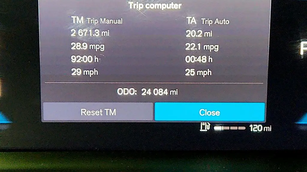 2023 Volvo S60 B5 Core Dark Theme