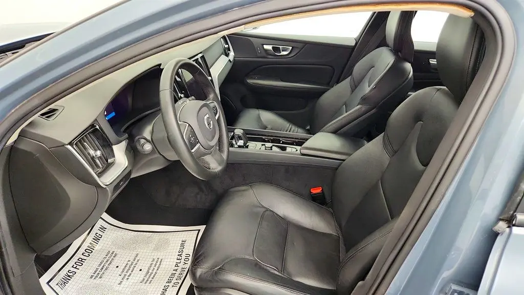 2023 Volvo S60 B5 Core Dark Theme
